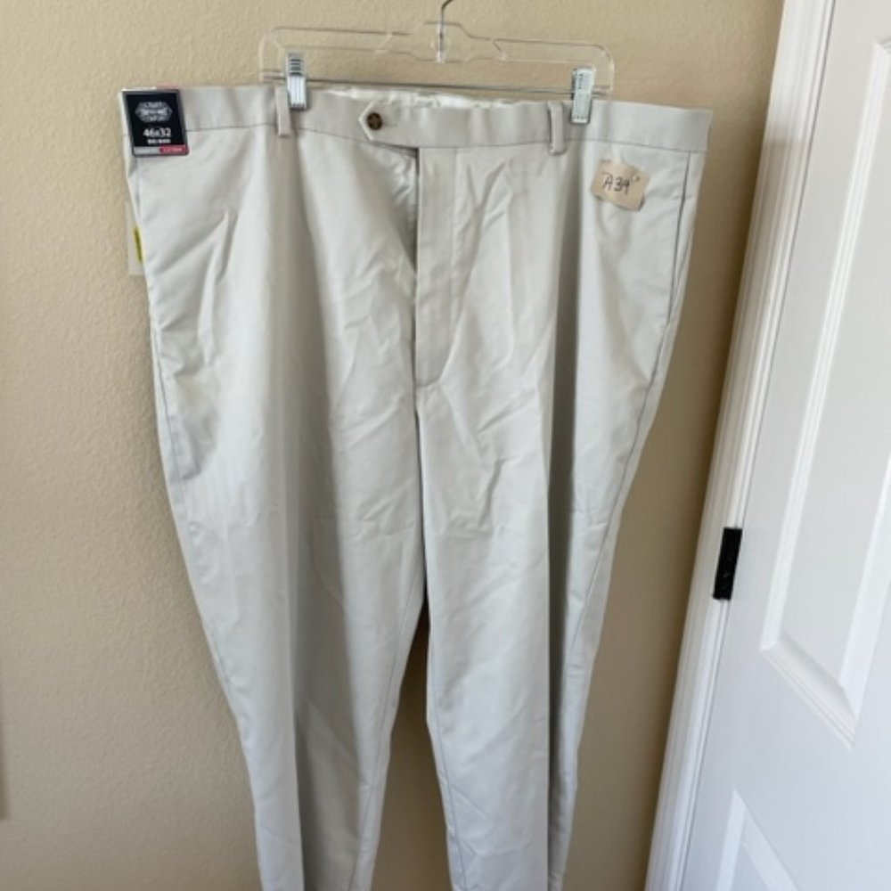 NWT Roundtree & Yorke Khaki dress pants (46x32)